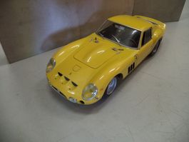 Sehr rarer 1:12 Ferrari von Revell