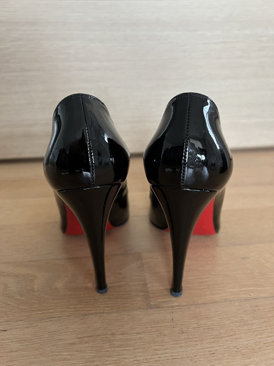 Christian Louboutin Damenschuhe: Christian Louboutin Decollette 868 size 38 – Gebraucht aus Langnau am Albis von Jean1982 1