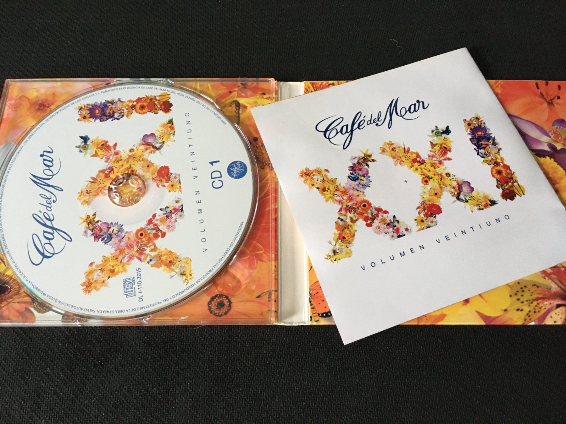 CD: Café del Mar XXI Volume Veintiuno -CD- Digipak 2CD – Usato da St.Gallen venduto da MedienJoe 1