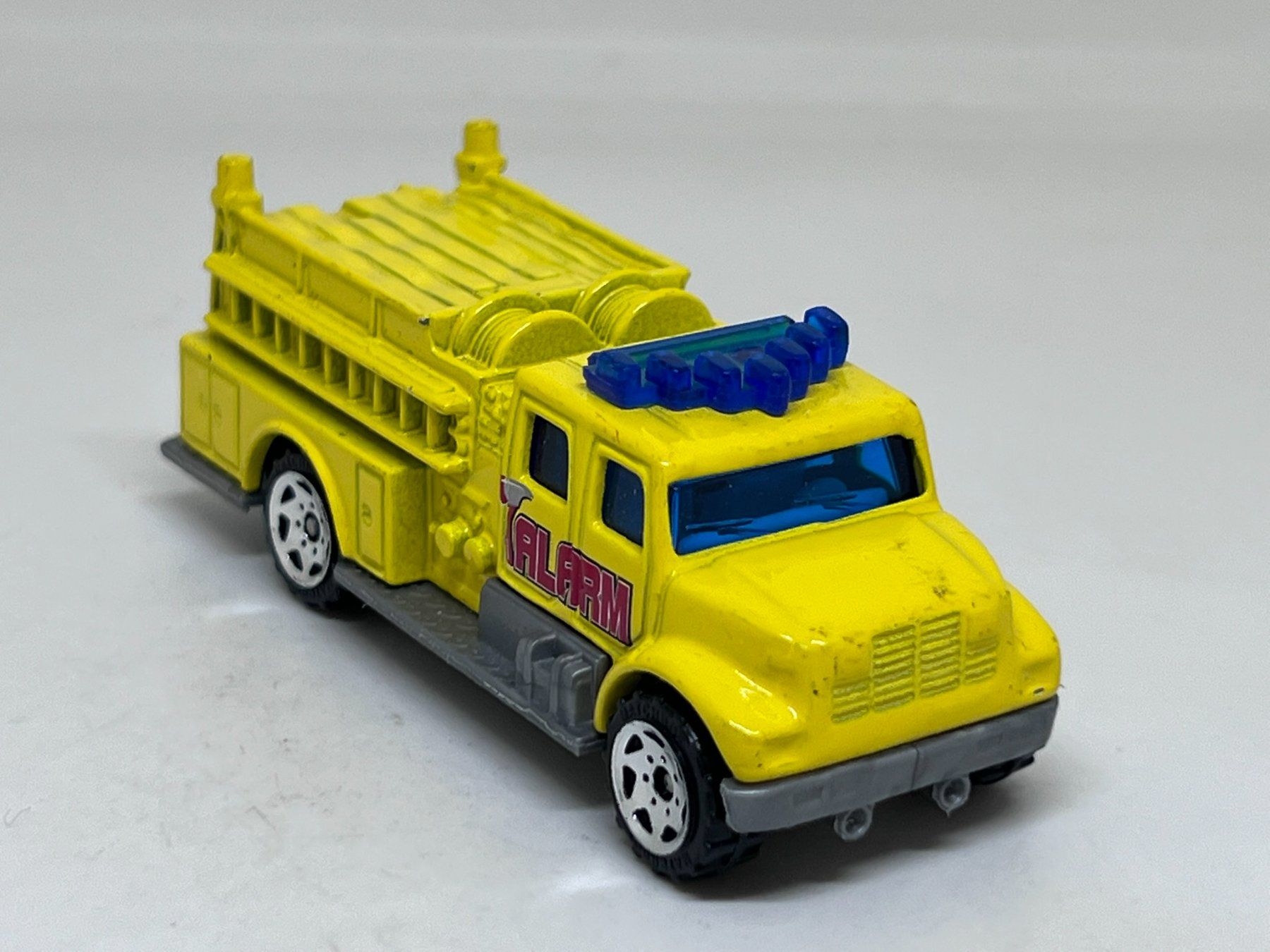 Matchbox Modellautos: Matchbox International Pumper #99 – Gebraucht aus Wildegg von LaaBoutique
