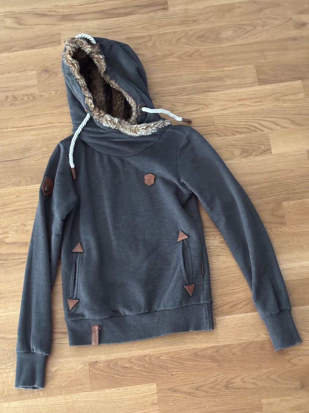 Naketano Maglioni & Felpe: Pullover Naketano XS – Usato da Bern venduto da maeri_w