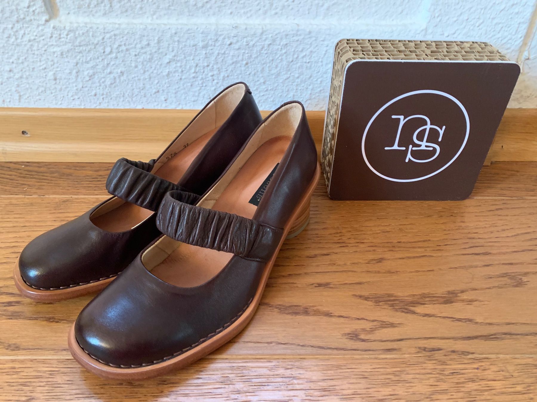 Neosens Scarpe da donna: Neosens Debina 575 brown Gr.37 – Nuovo (secondo la descrizione) da Zürich venduto da finsti