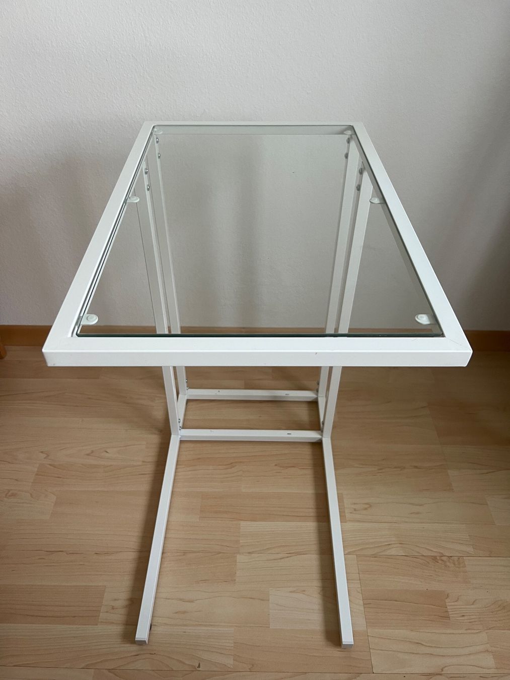 Ikea Tavoli: VITTSJÖ Laptoptisch – Usato da Regensdorf venduto da vio_5btx 2