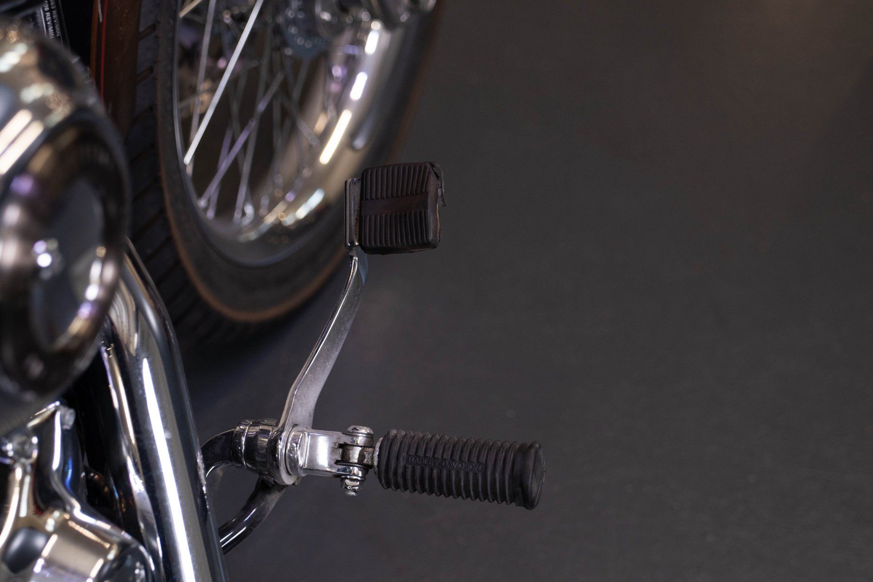 Harley-Davidson Chopper: Harley-Davidson Dyna Super Glide Custom FXDC Anniversary – Gebraucht aus Hünenberg von Maxim369 6