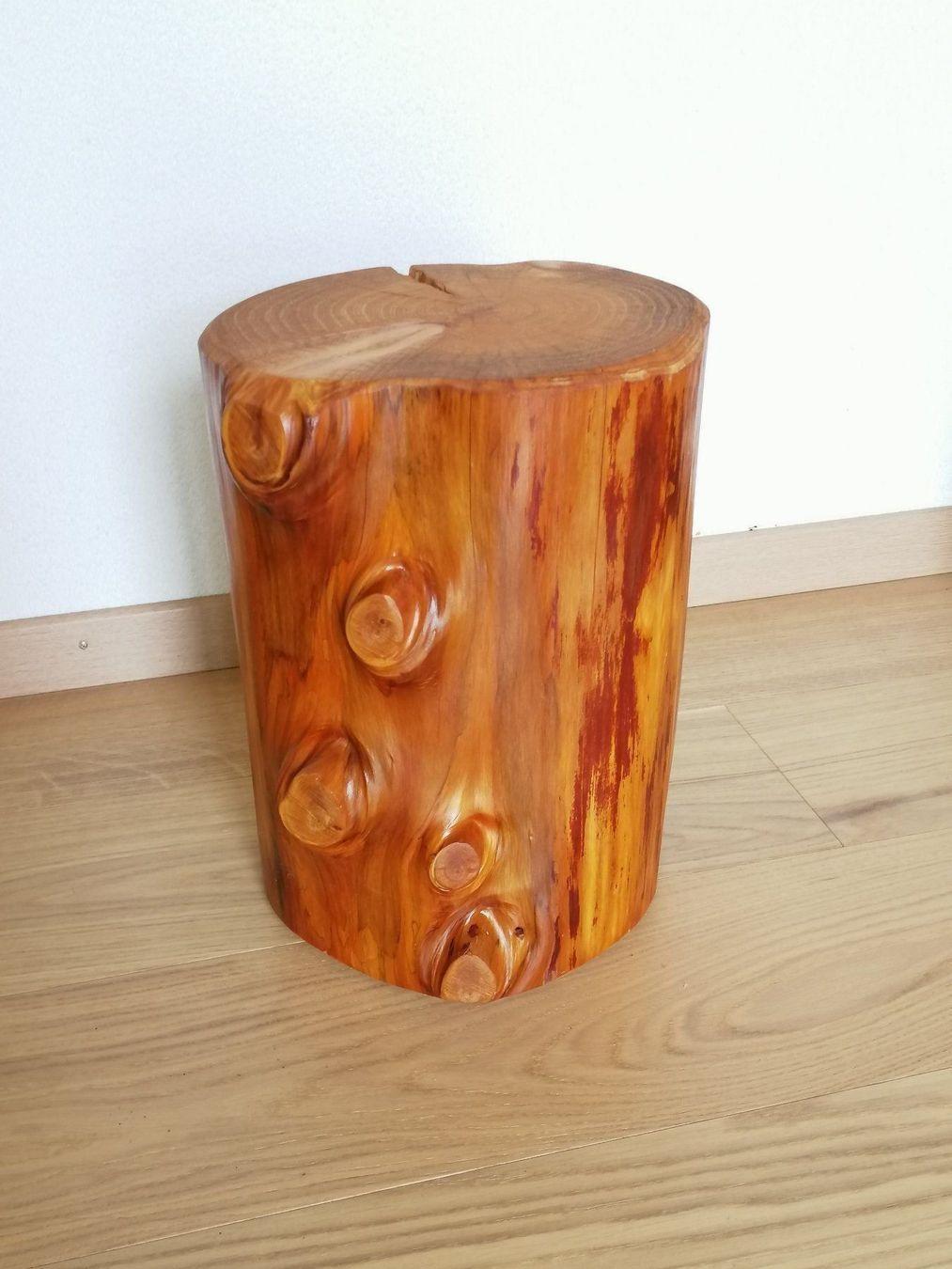 Holzartikel: Edler Holzrugel zur Deko – Neu (gemäss Beschreibung) aus Widnau von ForViolin