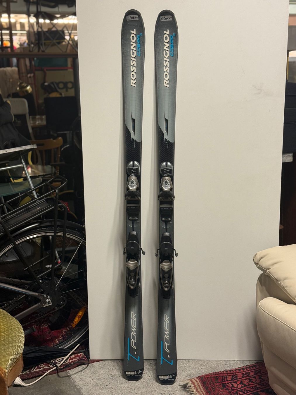Rossignol Sci: Rossignol Ski, 167 cm inkl. Bindung – Usato da Klingnau venduto da Umweltklinik