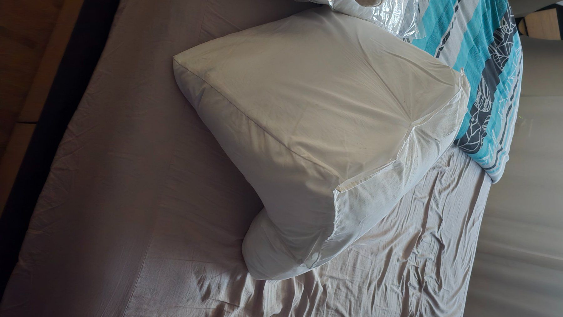 Cuscini: Coussin réhausseur – Usato da Düdingen venduto da Ayatola