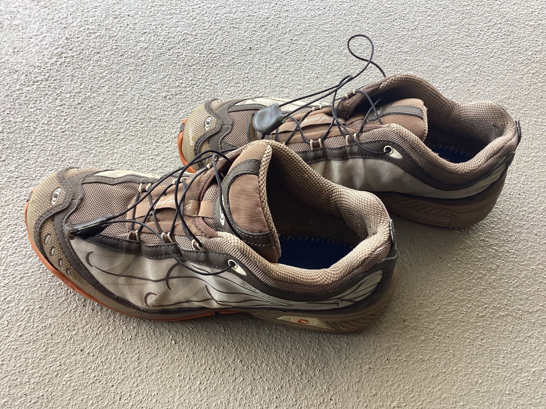 Scarpe da donna: Salamon leichte Wanderschuhe/Laufschuhe, Grösse: 40 – Usato da Haag (Rheintal) venduto da Rega 2