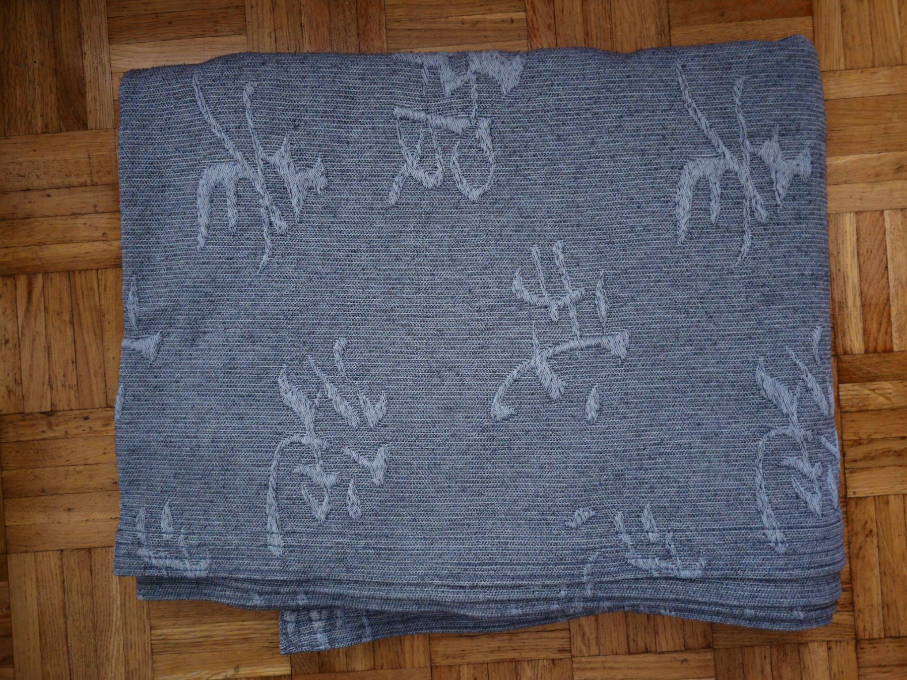 Coperte: Couvre lit motif asiatique – Usato da Bernex venduto da Syssi57