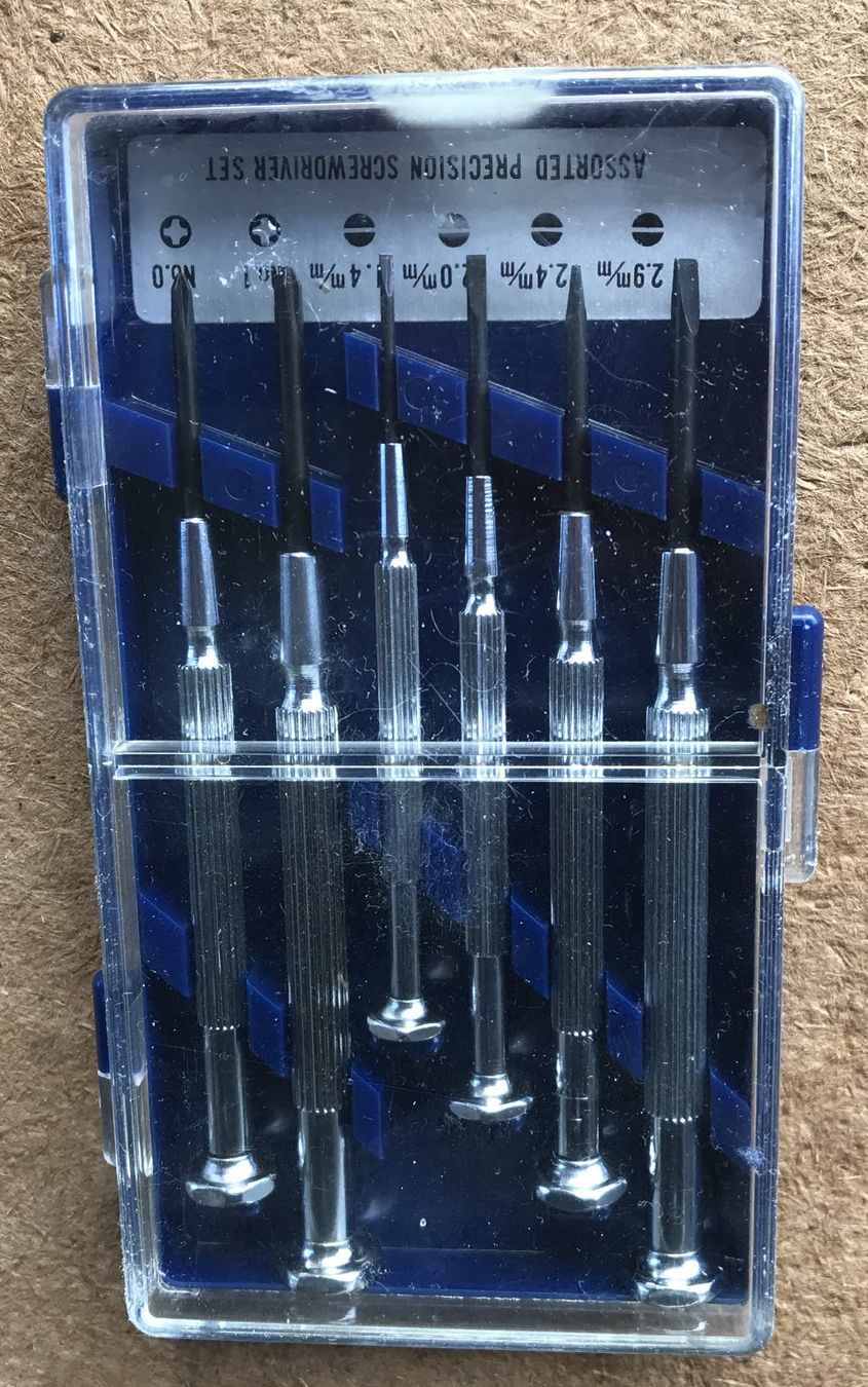 Tutti gli attrezzi: ASSORTED PRECISION SCREWDRIVER SET ORIGINALVERPACKT – Nuovo e nell'imballaggio originale da Ostermundigen venduto da wini63