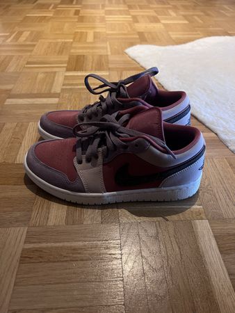 Nike Air Jordan Low