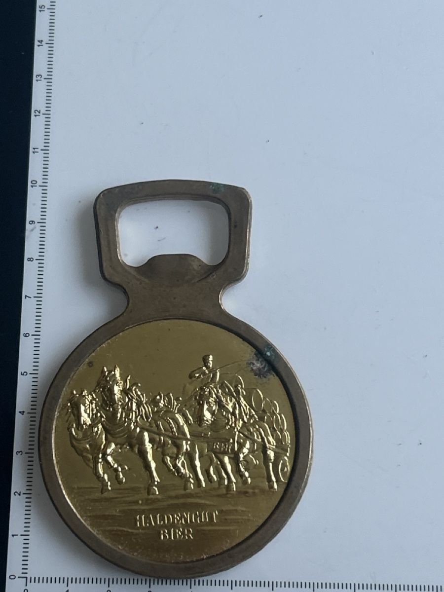 Médailles: Flaschenoeffner Bier HALDENGEIT CH Messing(S8) – D'occasion à Aarau par bro_9zsg 2