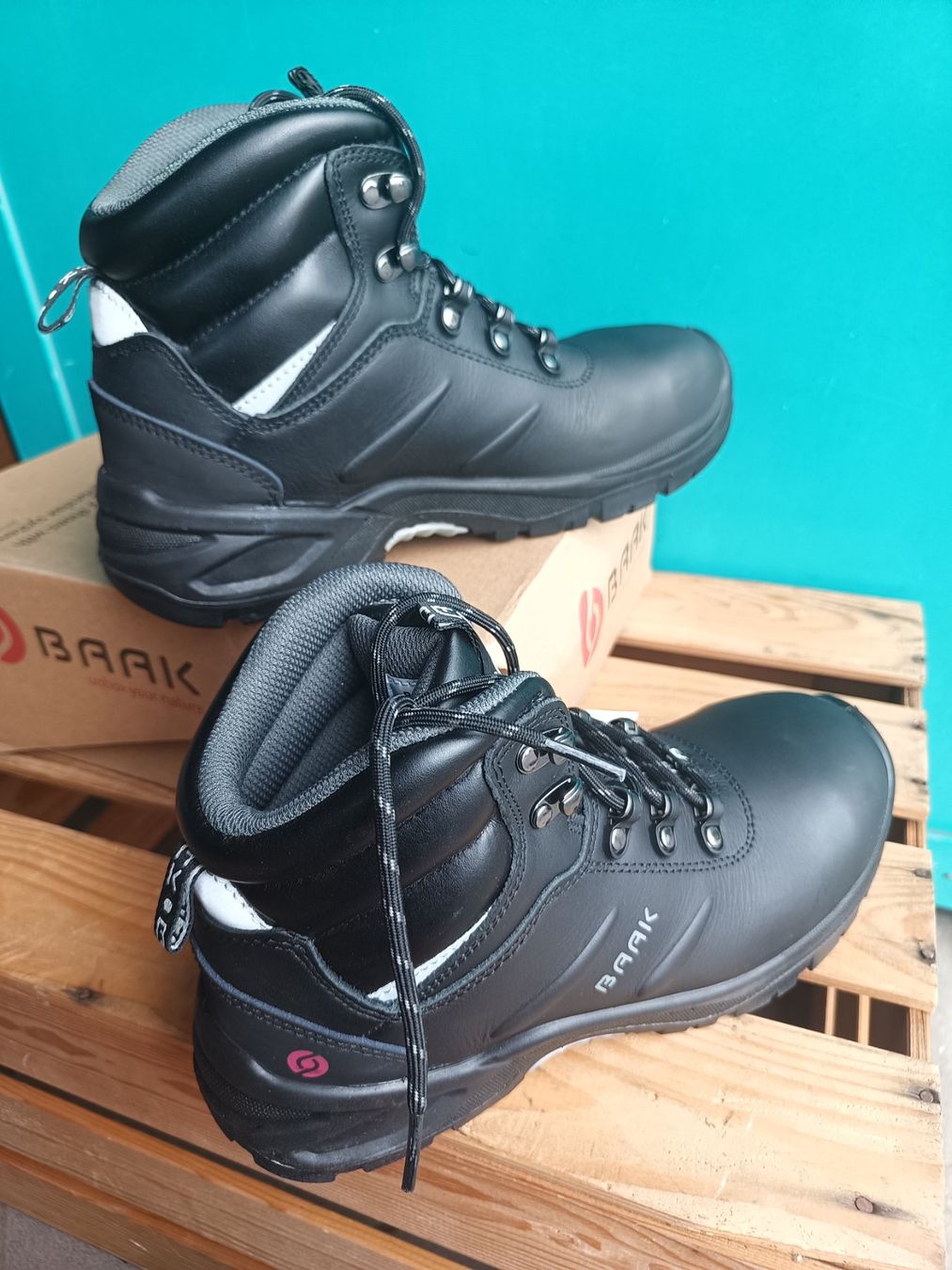 Scarpe da uomo: Baak Sicherheitsschuhe S3 SRC ESD 41 – Nuovo e nell'imballaggio originale da Oberegg venduto da 19franzi94 2