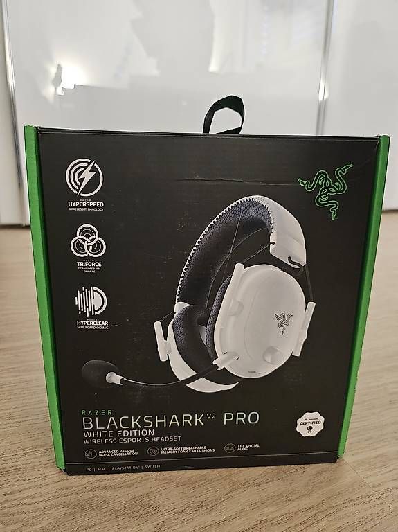 Cuffie: Razer BlackShark V2 Pro White Edition Kopfhörer – Usato da Wollerau venduto da luana.grossi 2