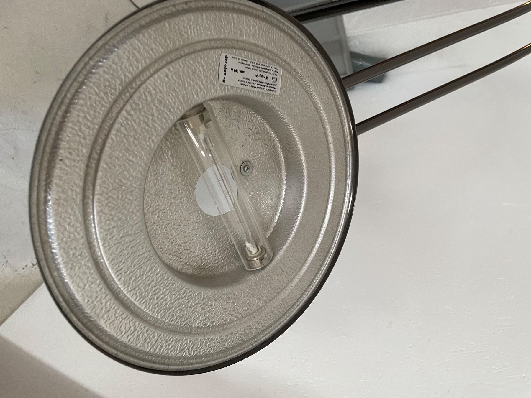 Lampade: Lampadaire arc moderne, design élégant, années 90. – Usato da Pully venduto da Mazette 2