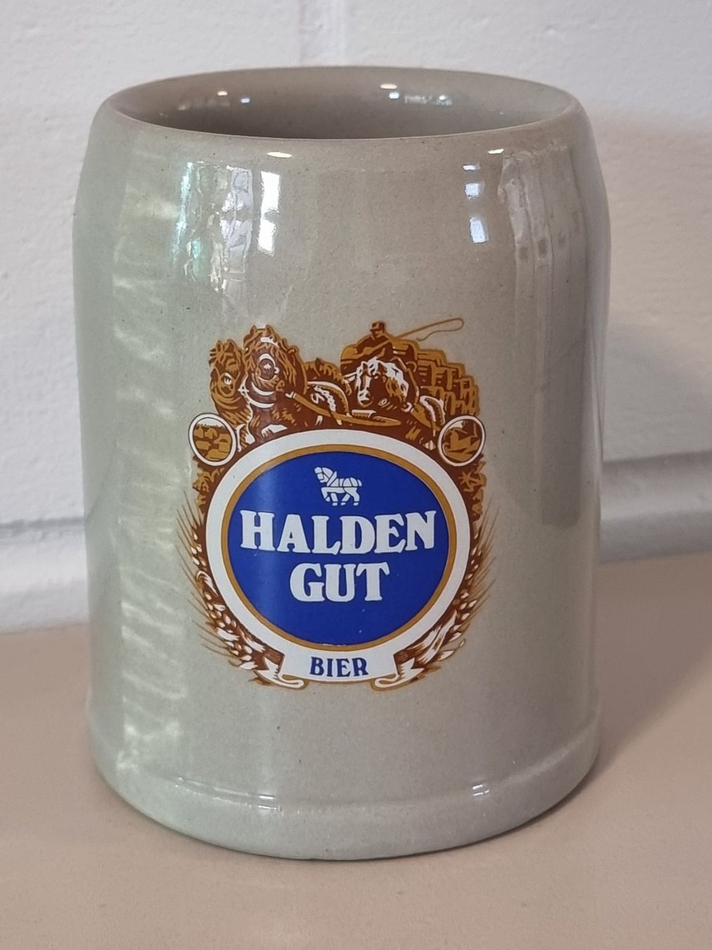 Bicchieri: Haldengut Bier Steingut Bierkrug / Humpen – Usato da Lommis venduto da 0815undmehr