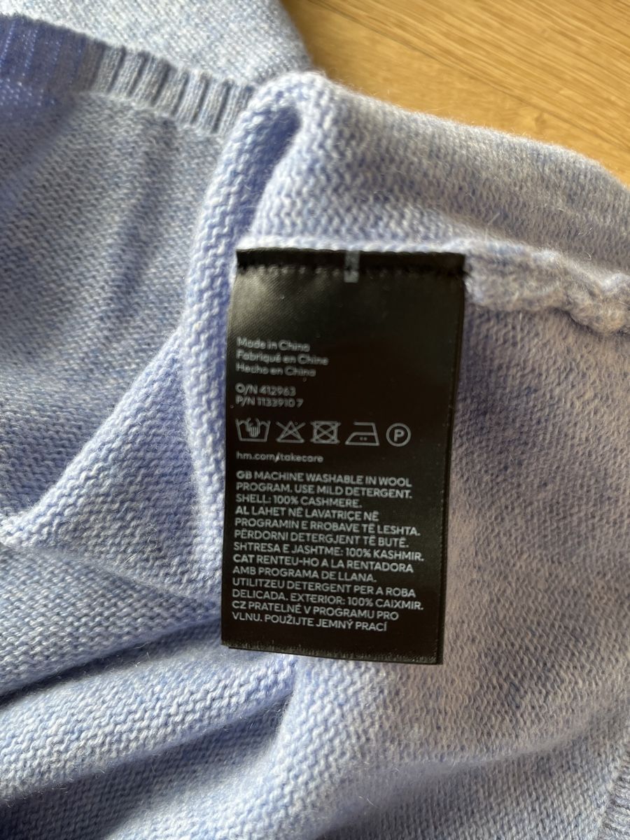 H&M T-shirt: T-Shirt Kaschmir – Usato da Cham venduto da sbr_7cmv 3