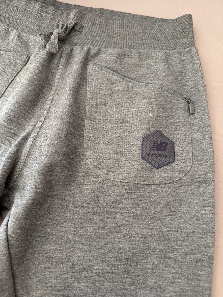 New Balance Pantaloni: New Balance Jogginghose, Grau, Grösse Large – Usato da Zermatt venduto da Oli4.c 1