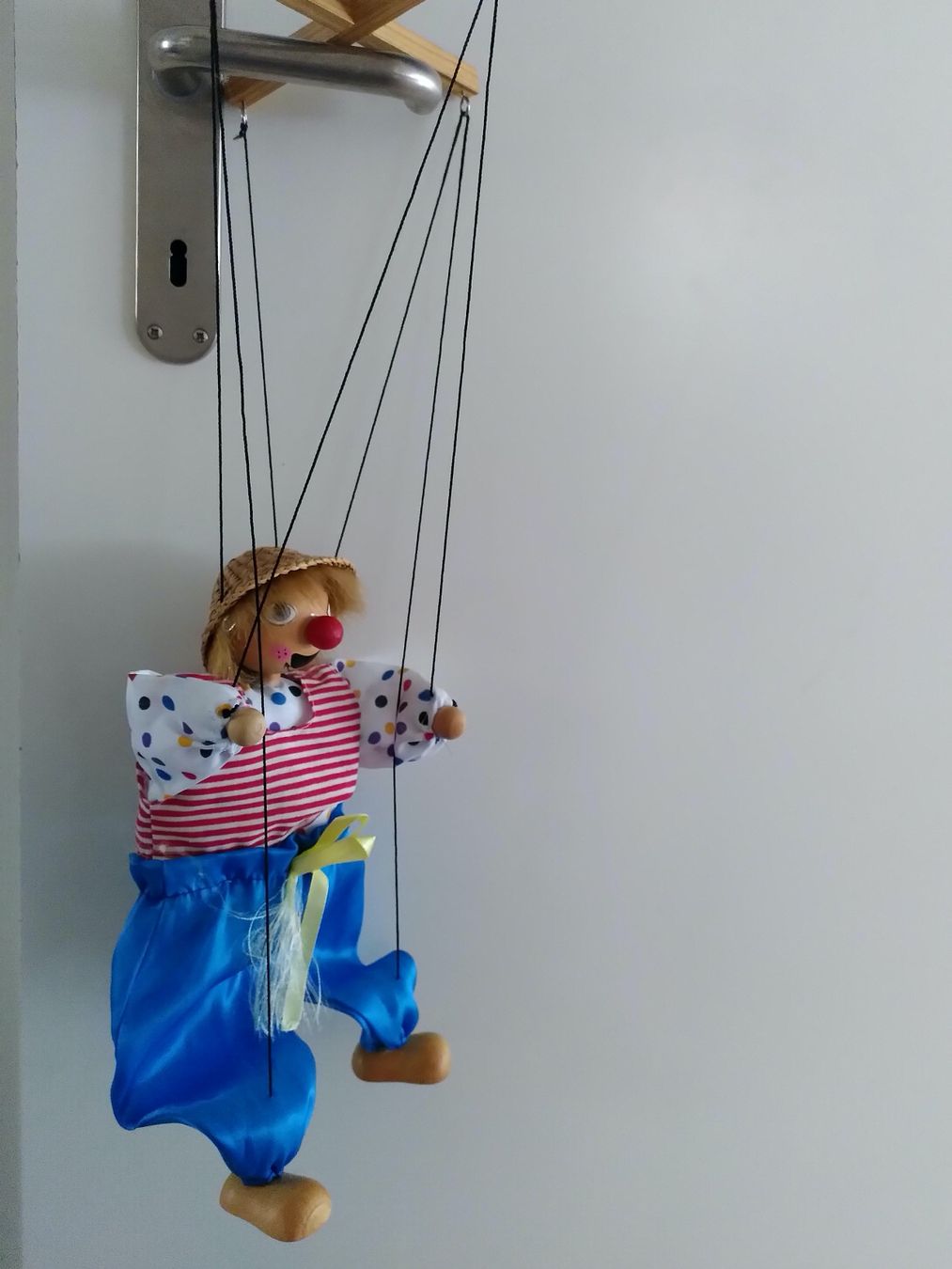 Bambole: BEWEGLICHE MOBILE PUPPE/FIGUR-CLOWN – Usato da Brugg AG venduto da olamim 1
