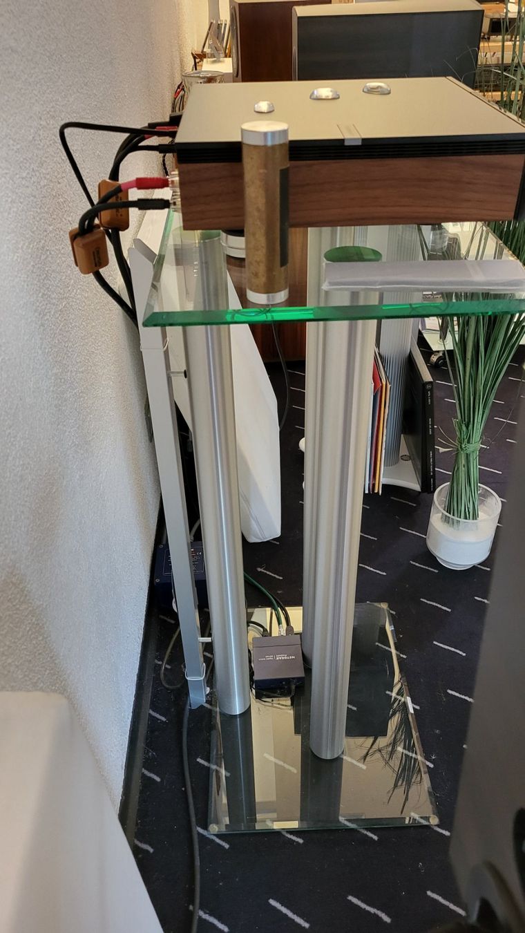 Altro in Decorazioni & Accessori: Universal Glass Stand – Usato da Schaan venduto da hifiproject 2