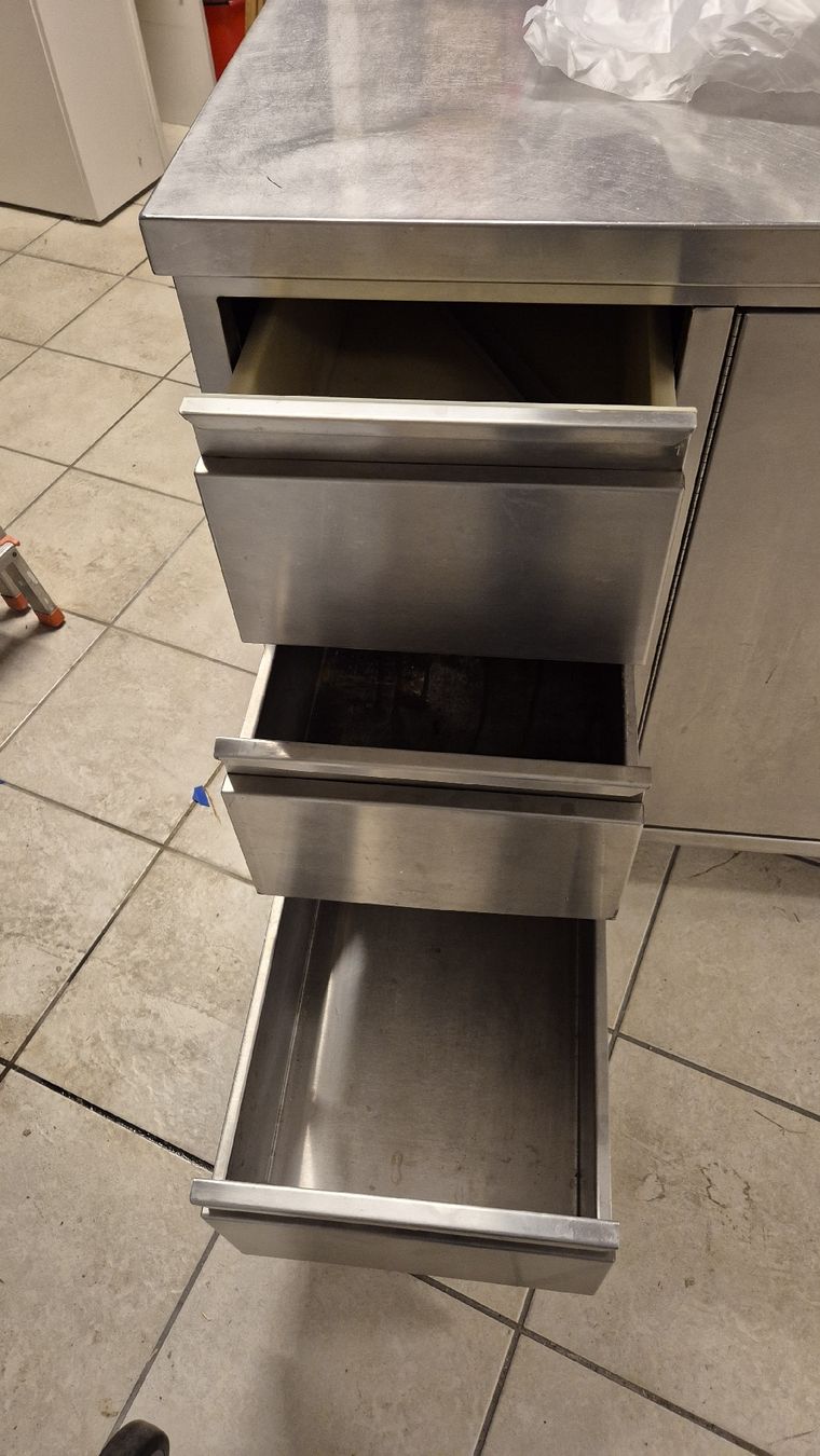 Cucine complete: Meuble en inox – Usato da Miex venduto da Avavelle 4