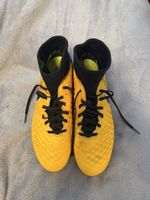 NIKE FUSSBALLSCHUHE MIT STOLLEN