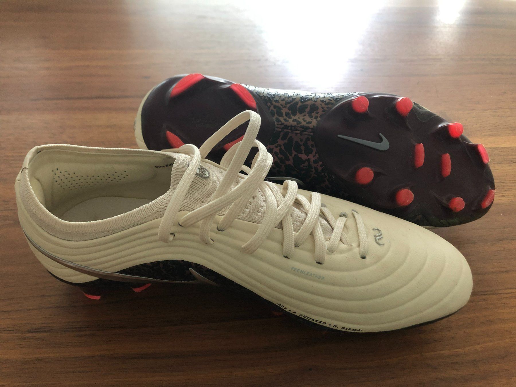 Nike Chaussures hommes: Fussballschuhe NIKE – Neuf (Voir description) à Oberkirch LU par raf_wm7g