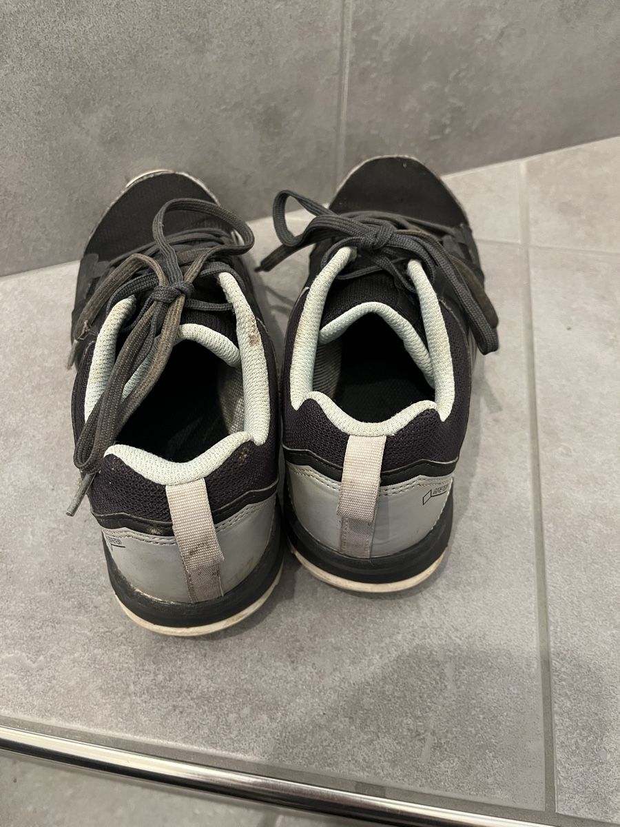 Adidas Scarpe da uomo: Adidas Trekking Schuhe – Usato da Othmarsingen venduto da saliwu 2