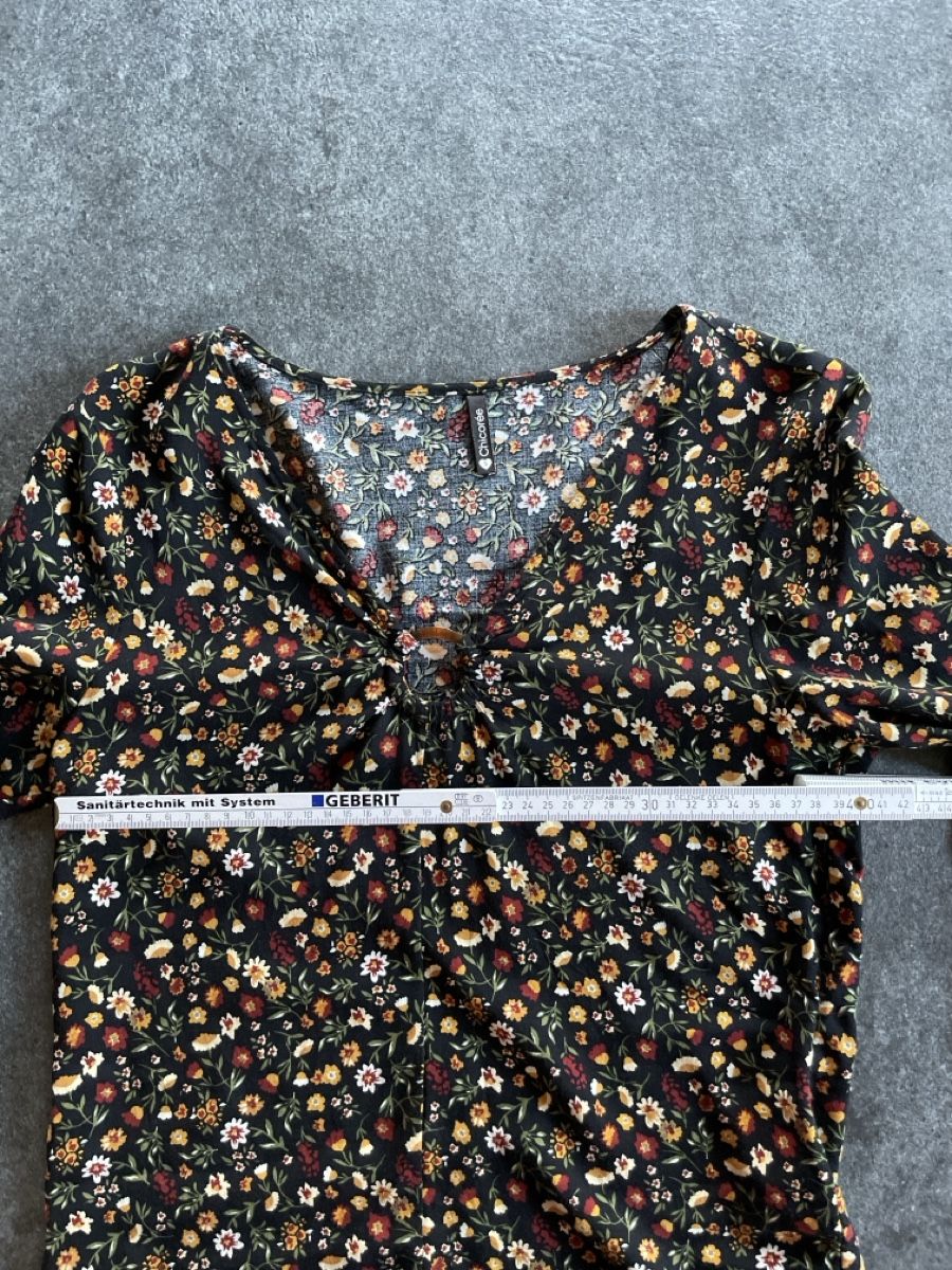 Camicette: Chicoree Bluse, Grösse S, Blumenmuster, Herbst-Look Top! – Usato da Henggart venduto da Engelsi 2