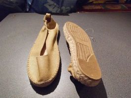 Espadrille Grösse 39, goldfarbig