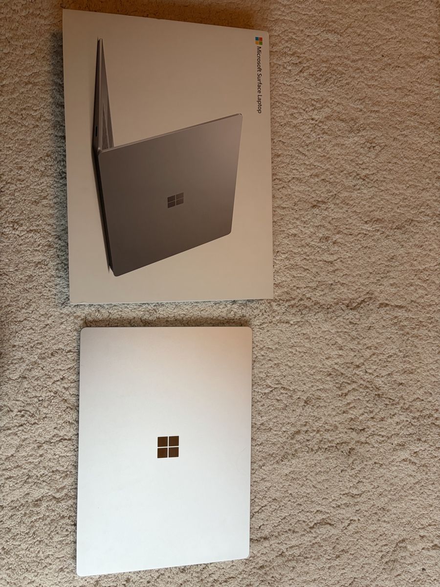 Microsoft Notebooks: Laptop Microsoft – Gebraucht aus Jouxtens-Mézery von Super_Roger 1