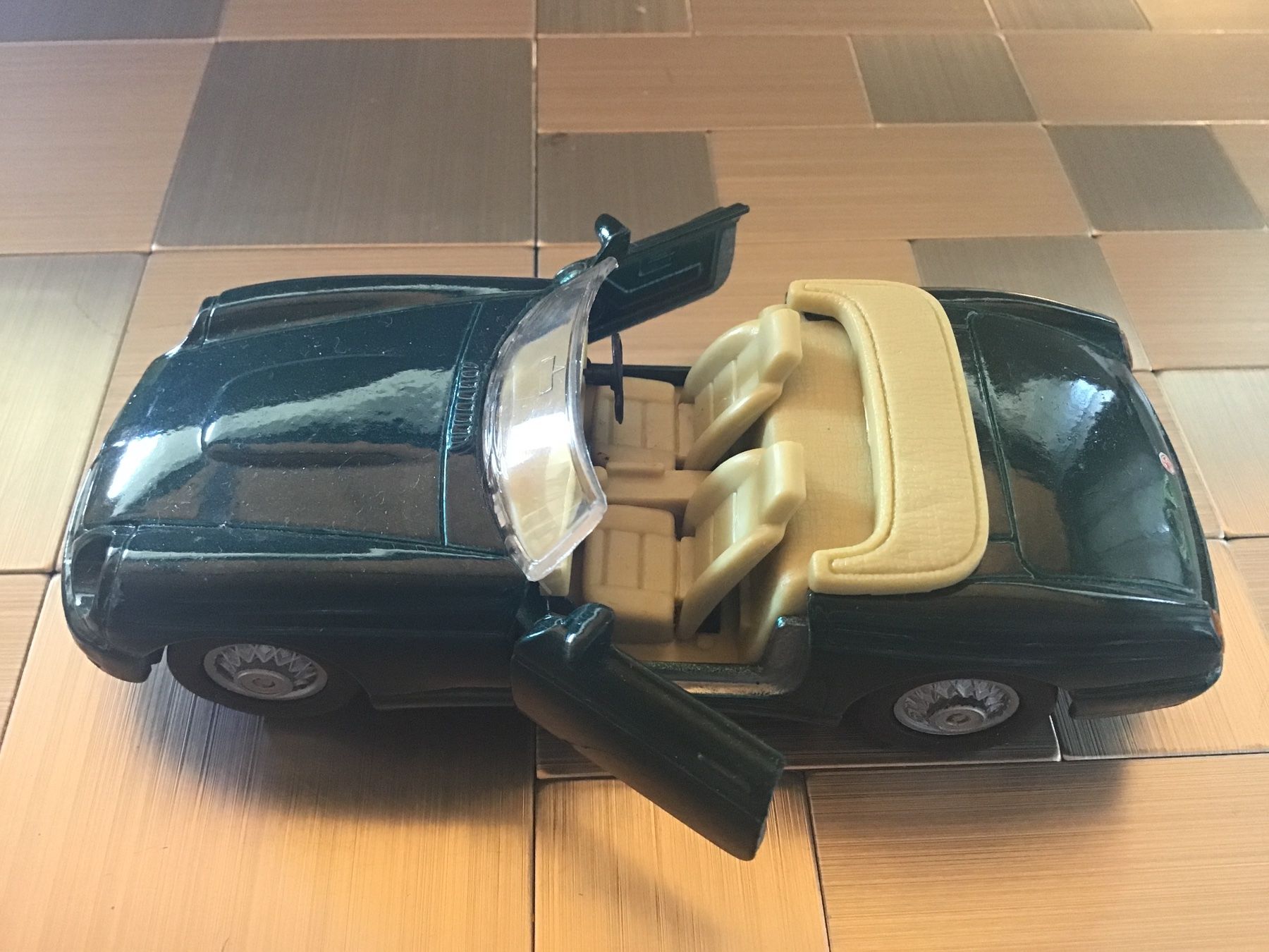 Maisto Modellini d'auto: MAISTO SUPERCAR COLLECTION MG RV8 – Usato da Männedorf venduto da Spezial-Modelle 3