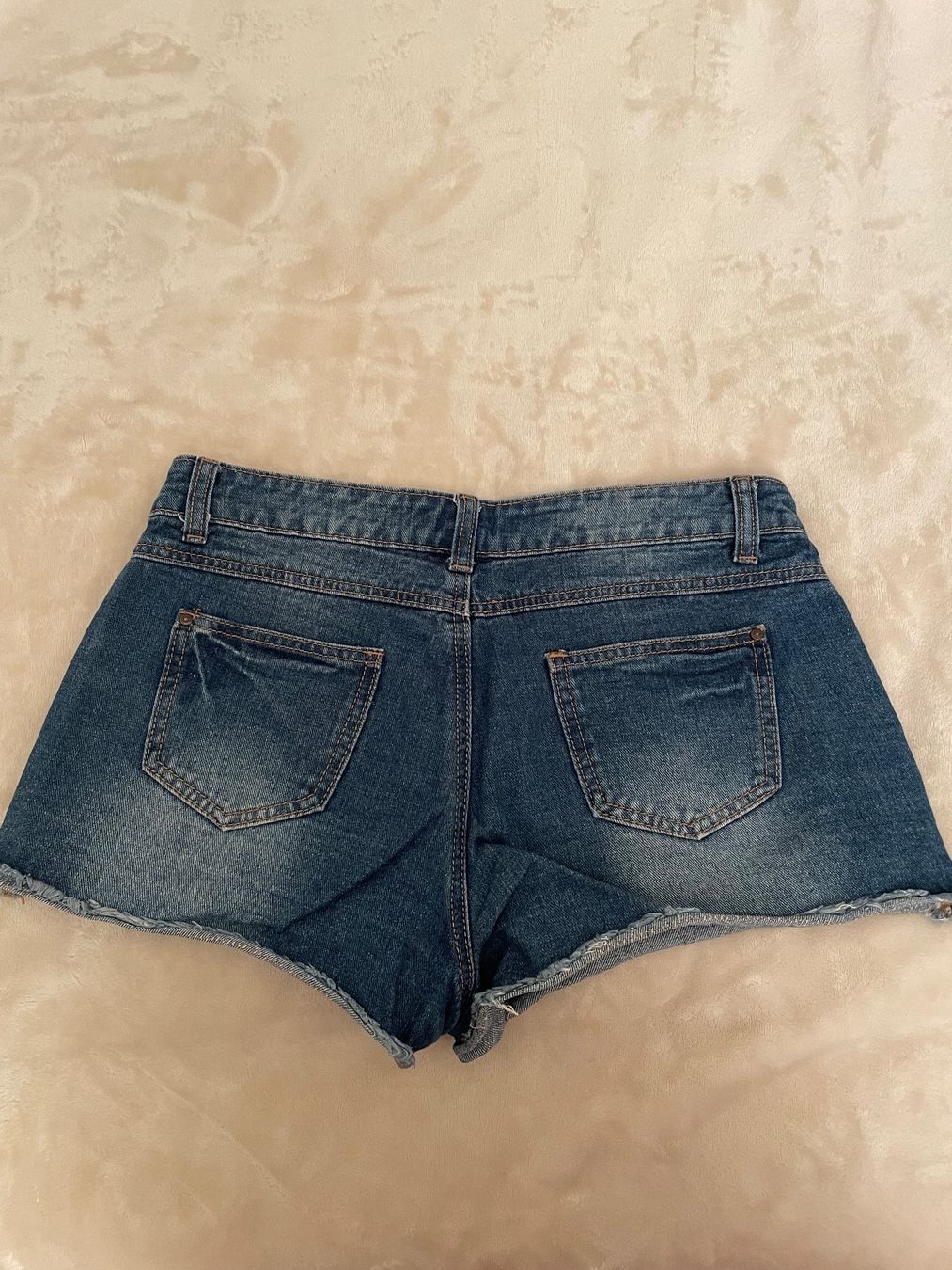Jeans: Damen Jeans Shorts – Gebraucht aus Zürich von VictoriaGVA 2
