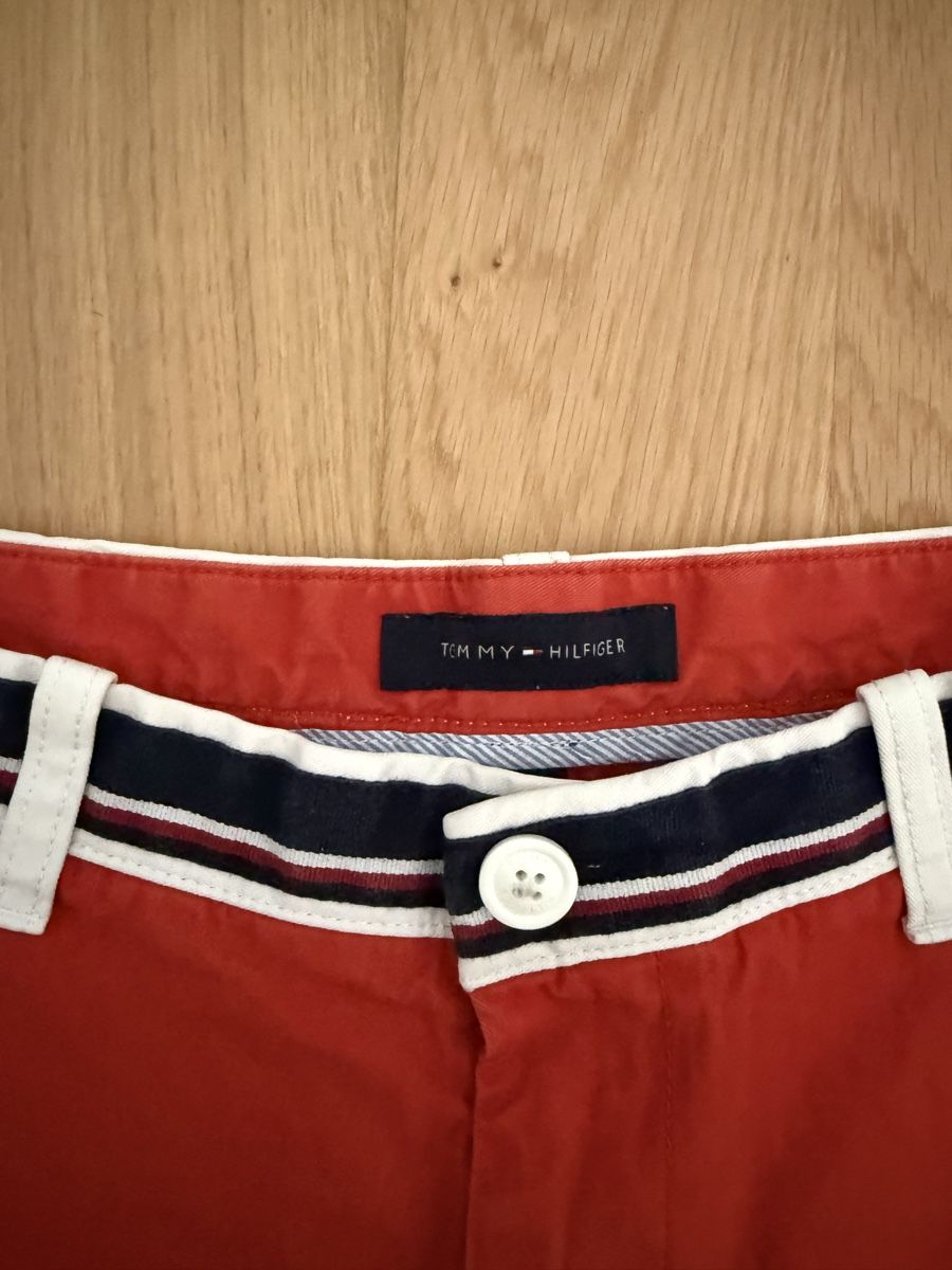 Tommy Hilfiger Pantalons: Tommy Hilfiger Männer Shorts – D'occasion à Würenlos par Alex0406 1