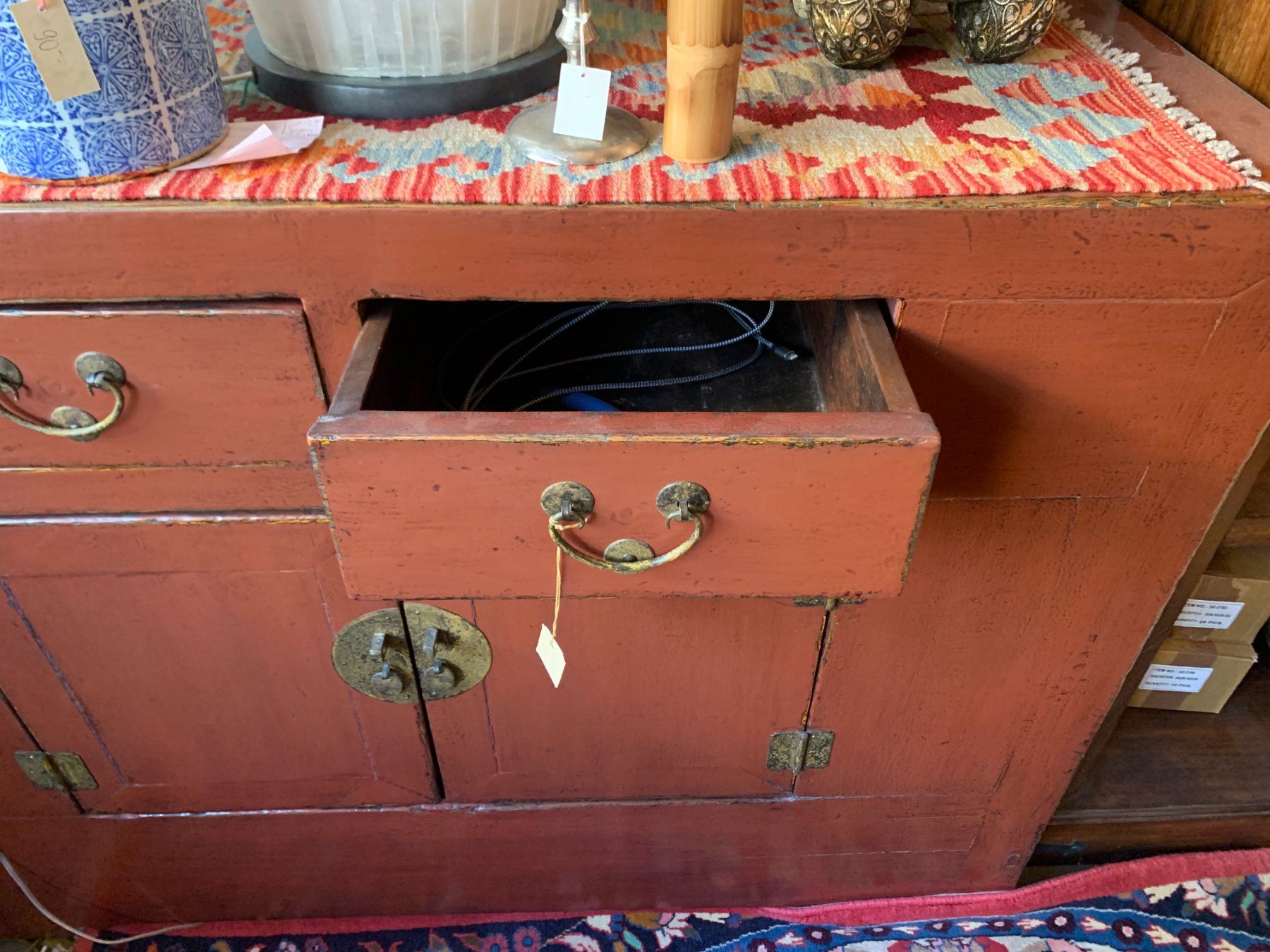Cassettiere: Chinesisches Sideboard | LIQUIDATIONSVERKAUF – Nuovo (secondo la descrizione) da Luzern venduto da juliam_ 1