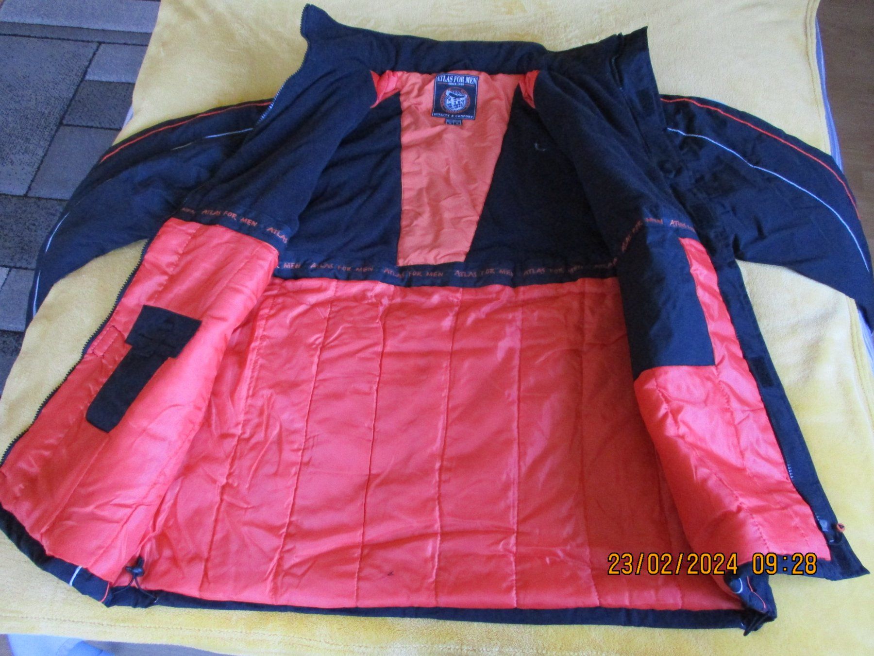 Jacken: SEHR WARME WINTERJACKE GR. XL – Neu (gemäss Beschreibung) aus Safenwil von universum78 1