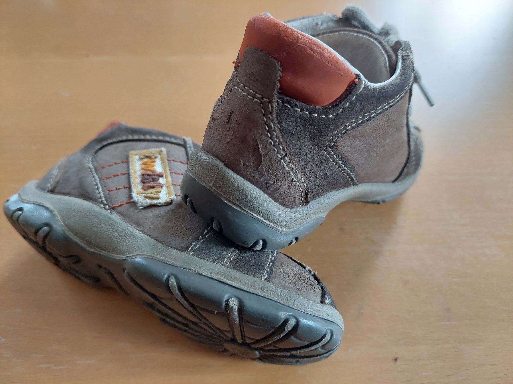 Scarpe per ragazzi: Twisty Kinder boot..Gr.24 – Usato da Zürich venduto da meymano 2