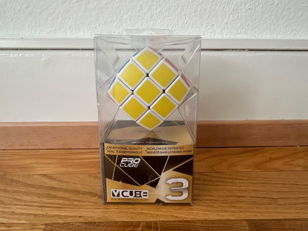 Giochi: V-CUBE 3x3 – 21st Century Cube à vendre – Nuovo e nell'imballaggio originale da Nyon venduto da vic_tc2k 1