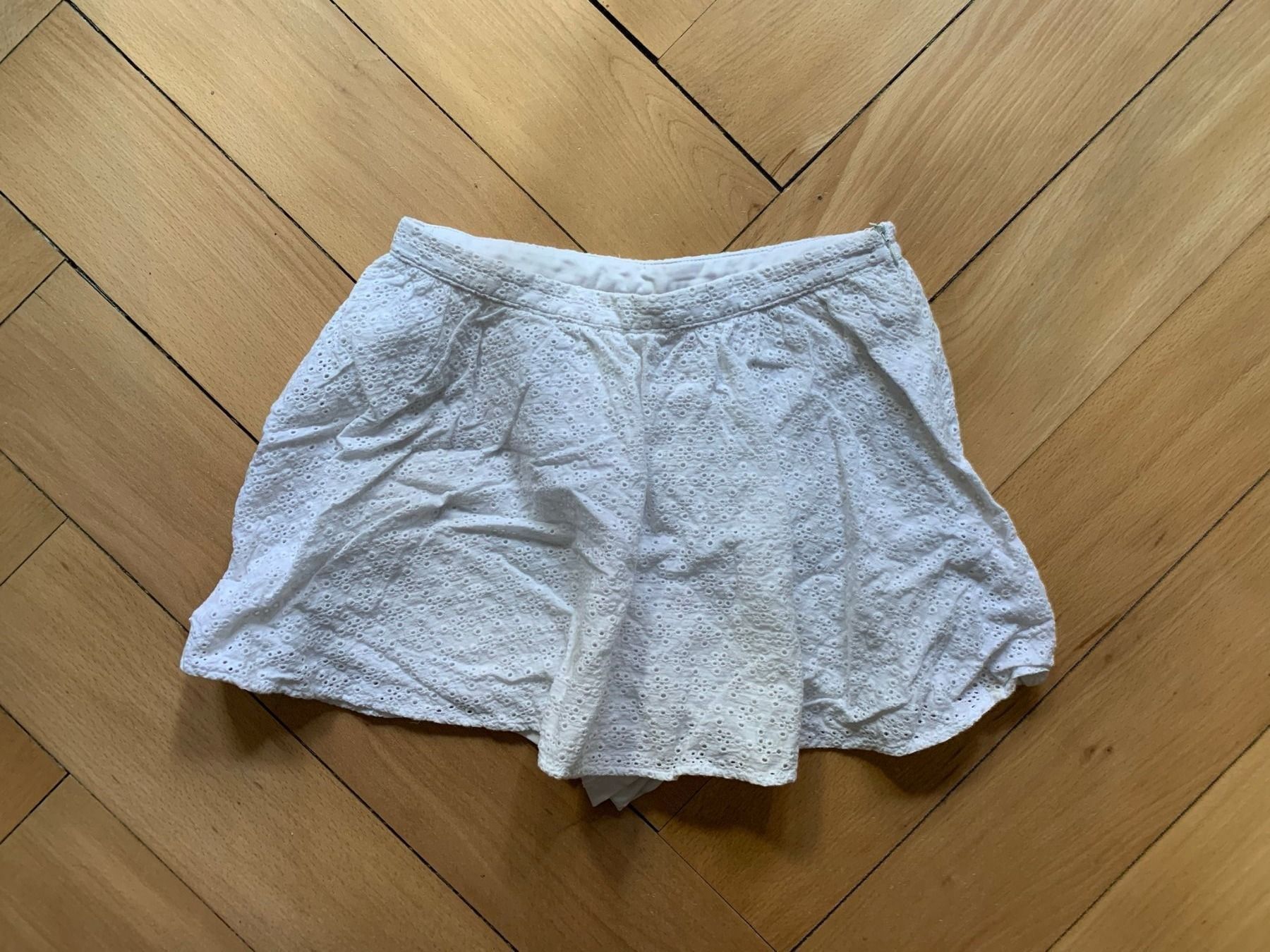 Gonne: FOREVER 21 - Shabby Chic Rock weiss XS – Usato da Zürich venduto da Diazaio