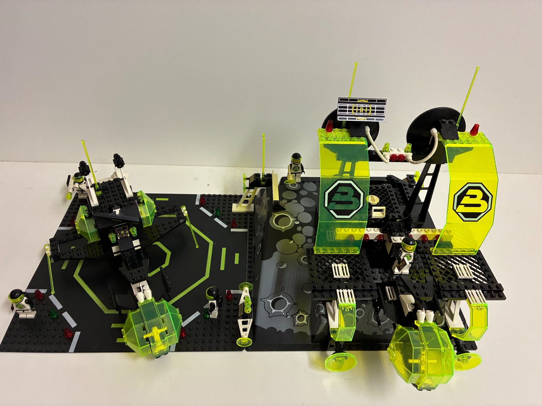 Lego Giocattoli: LEGO Space 6988 ab 1.- – Usato da Kerns venduto da chriglim 1