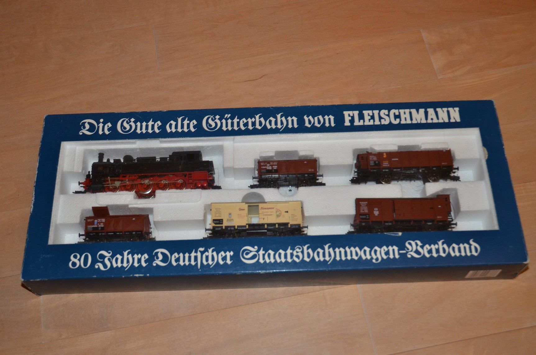 Fleischmann Modellini di ferrovie: Fleischmann 4886 - Zugset "Die Gute alte Güterbahn" – Usato da Cavardiras venduto da WaschBaer56