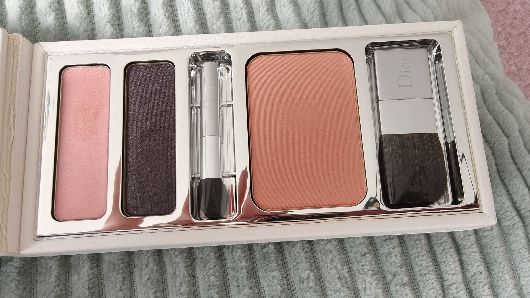 Dior Make-up: 💎 Sammlerstück Dior Flight – Nuovo (secondo la descrizione) da Bern venduto da Keribosci 2
