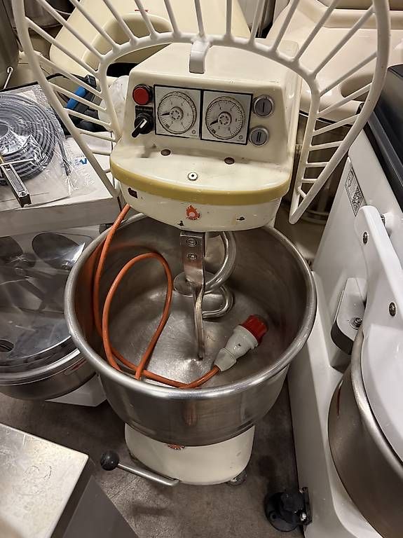 Küchengeräte: Kemper SP 15 L Spiralkneter 25kg – Gebraucht aus Brugg AG von lali88 1