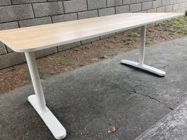 Bureau IKEA 160 x 80 modèle BEKANT - état de neuf