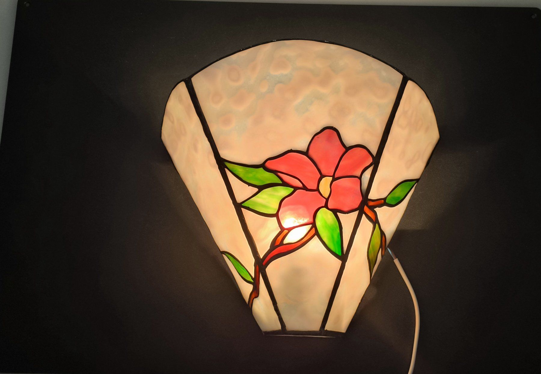 Lampade: Wandleuchte im Tiffany-Stil – Usato da Rüti ZH venduto da Restwert_Rueti_ZH