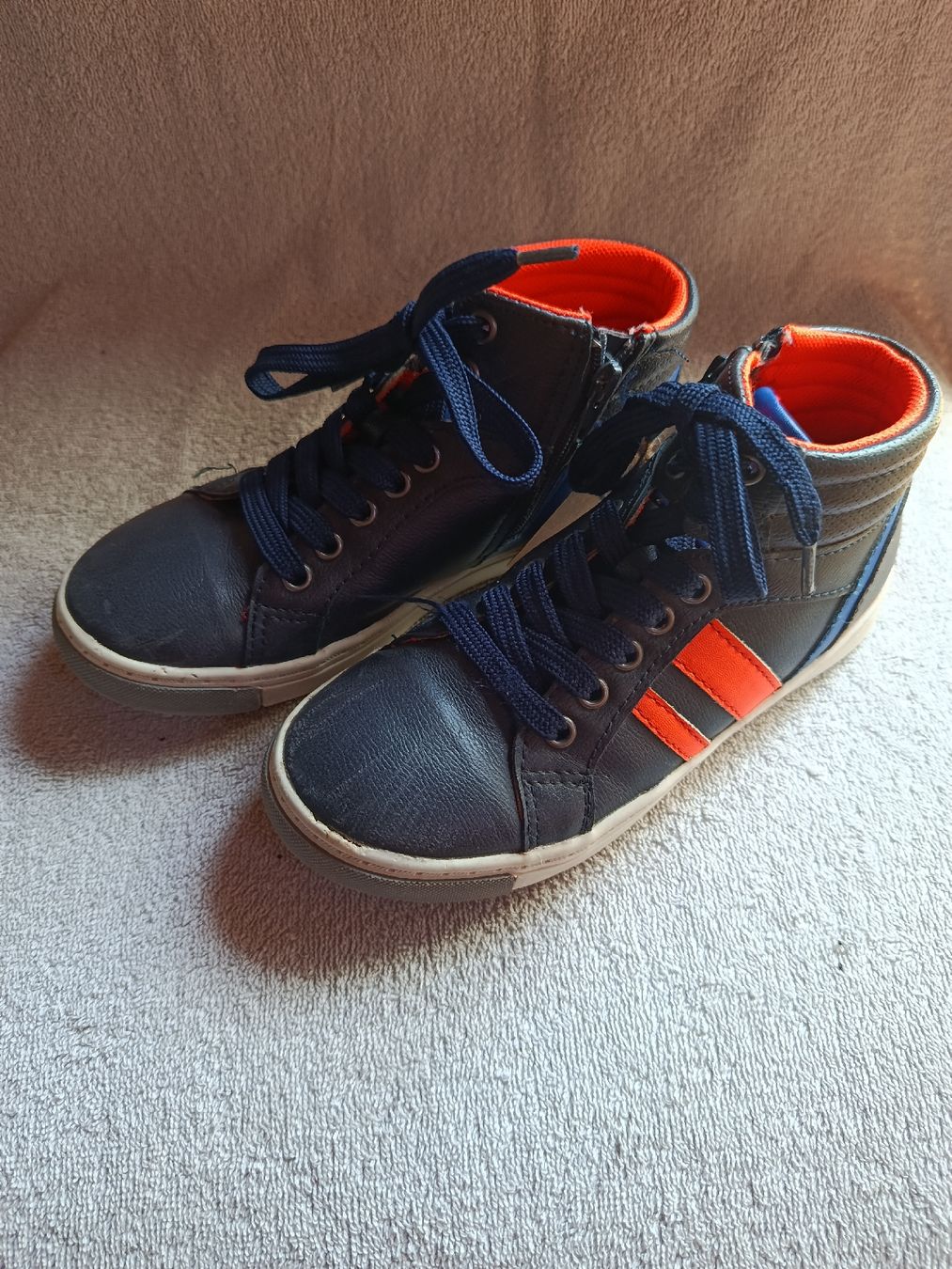 Chaussures garçon: Sneakers Kids – D'occasion à Aarwangen par GiLANi