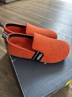 Living Kitzbühel Papaya Wool Slippers, EU 30, New in Box
