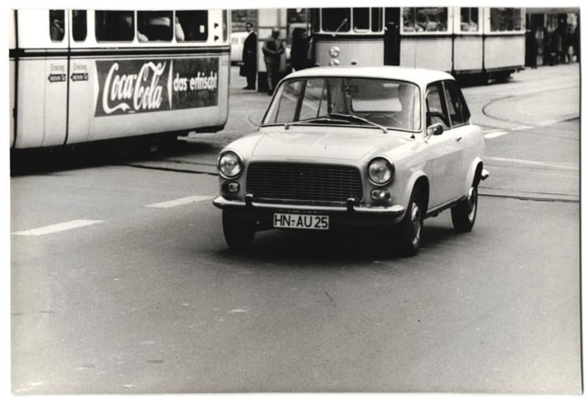 Fotografie &  Plakate: 4 Stuttgart, Auto Autobianchi Primula, S – Gebraucht aus Berlin von bartko-reher 1