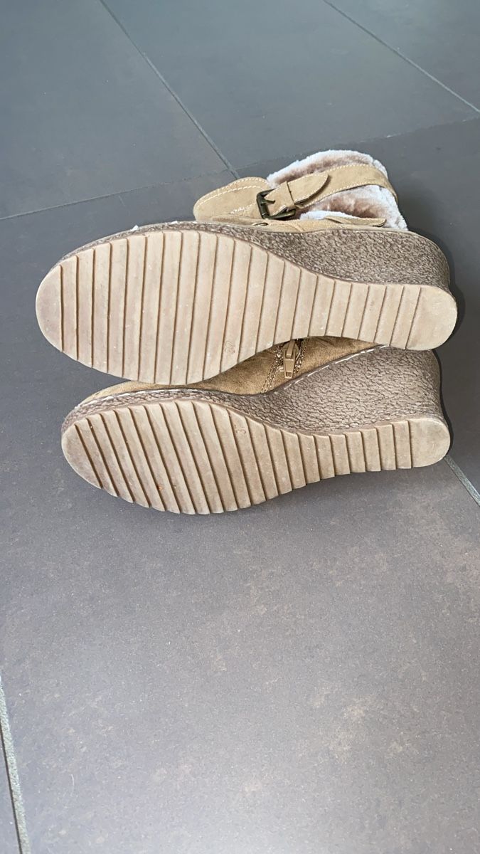 Damenschuhe: Bottes hiver taupe t.37 – Gebraucht aus Grolley von laitue_21 1