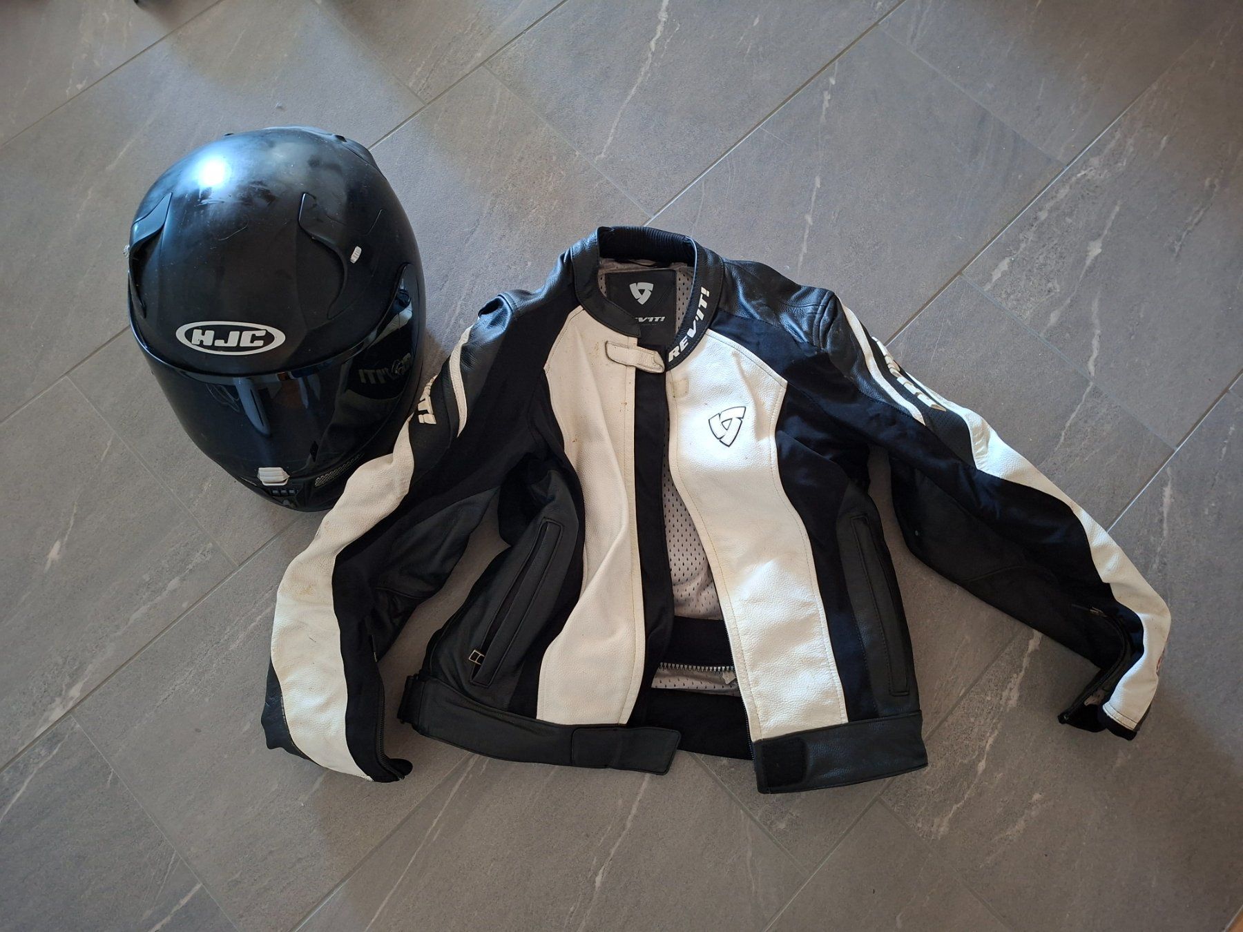 HJC Caschi & visiere: Motorradzubehör – Usato da Lenzburg venduto da Xolz